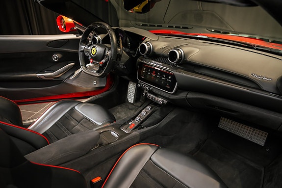 Ferrari Portofino 11 of 13