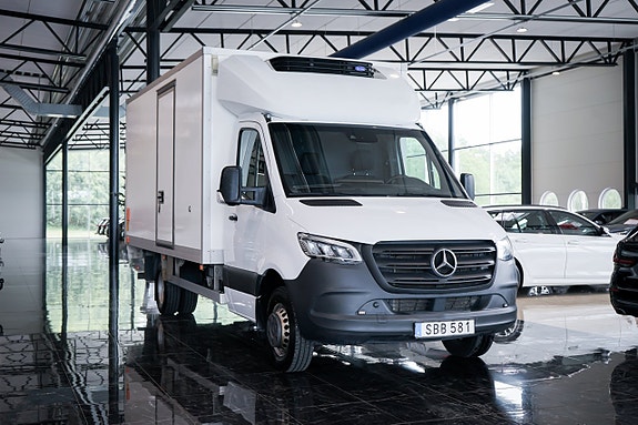 Mercedes-Benz Sprinter 519 2 of 5