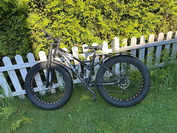 Product image 23 of 27