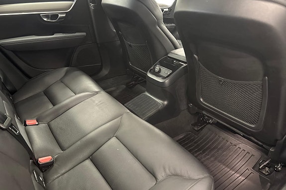 Volvo V90 11 of 23