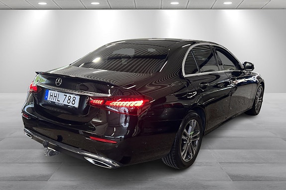 Mercedes-Benz E220 d 3 of 5