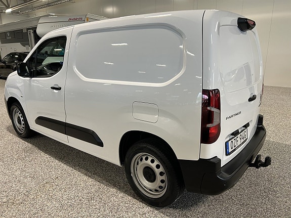 Peugeot Partner 2 of 5