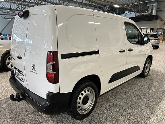 Peugeot Partner 4 of 5