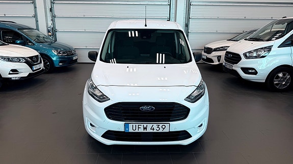 Ford Connect Tourneo 2 of 5