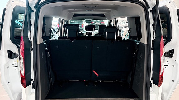 Ford Connect Tourneo 17 of 20