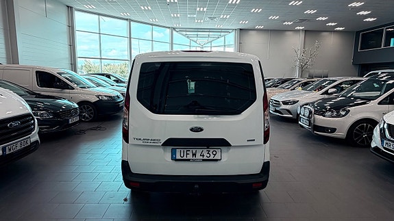 Ford Connect Tourneo 5 of 5