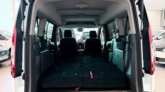 Ford Connect Tourneo 15 of 20