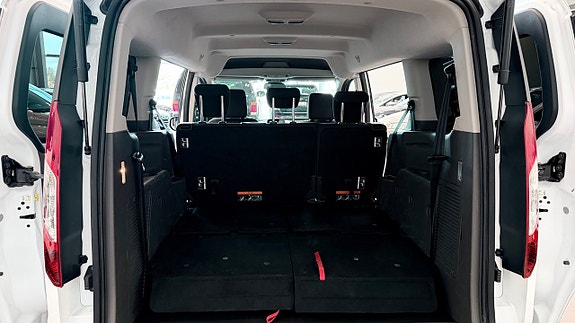Ford Connect Tourneo 16 of 20