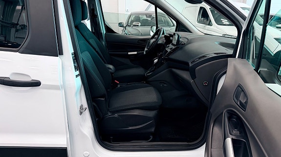 Ford Connect Tourneo 8 of 20