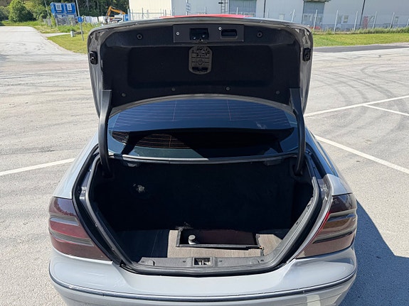 Mercedes-Benz C270 18 of 19