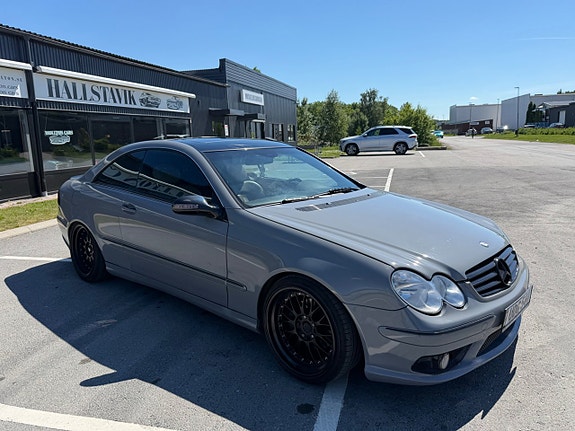 Mercedes-Benz C270 3 of 19