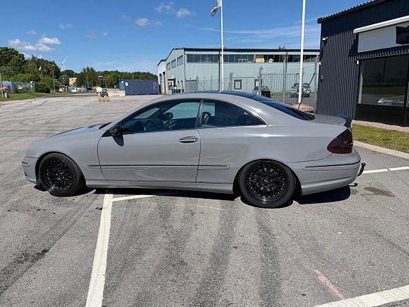 Mercedes-Benz C270 8 of 19