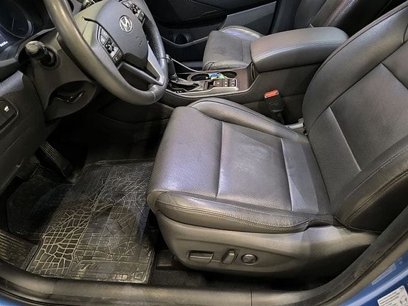 Hyundai Tucson 6 of 10