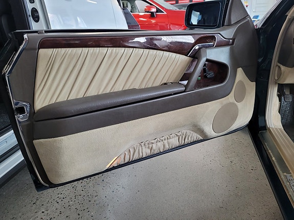 Mercedes-Benz S500 7 of 17