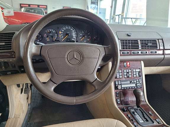 Mercedes-Benz S500 12 of 17