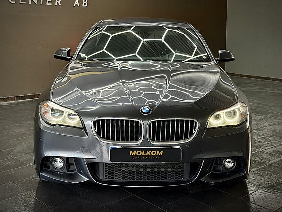 BMW 520d 2 of 5