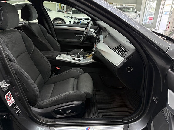 BMW 520d 16 of 17