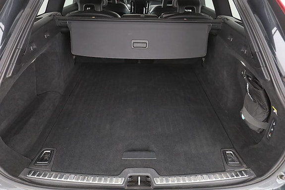 Volvo V90 18 of 30