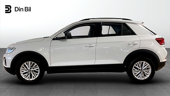 Volkswagen T-Roc 2 of 11