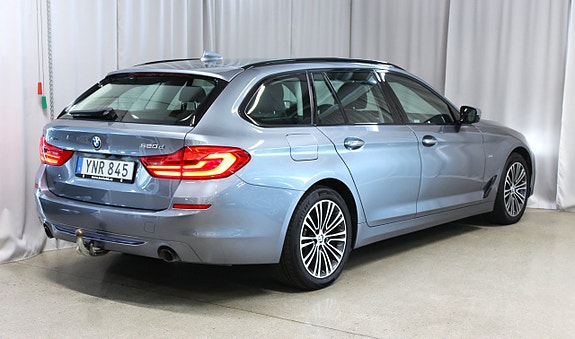 BMW 520d 2 of 5