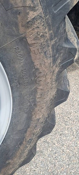 Massey Ferguson 7 S 210 DVT Exclusive 13 of 13
