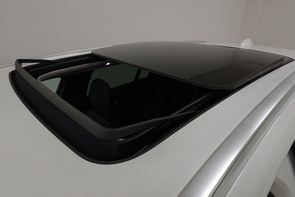 Volvo V60 Cross Country 21 of 30
