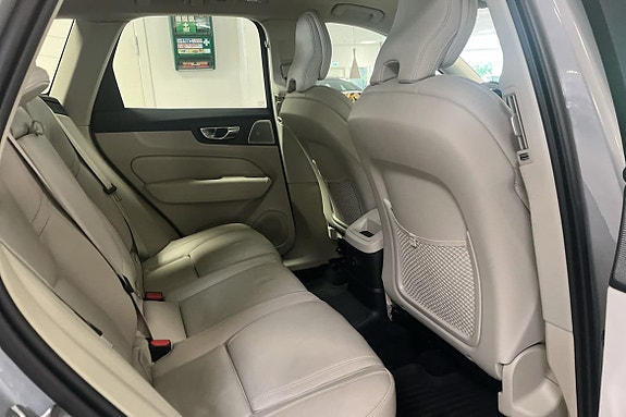 Volvo XC60 7 of 8
