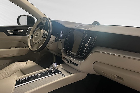 Volvo XC60 6 of 8