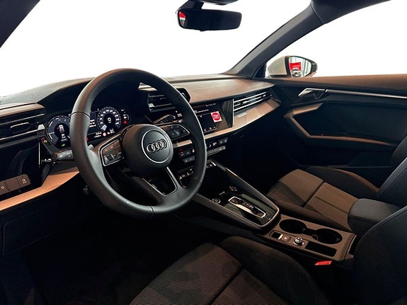 Audi A3 8 of 14
