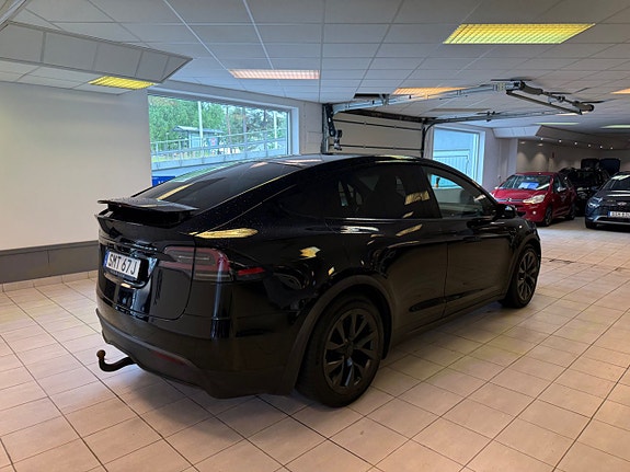 Tesla Model X 5 of 5