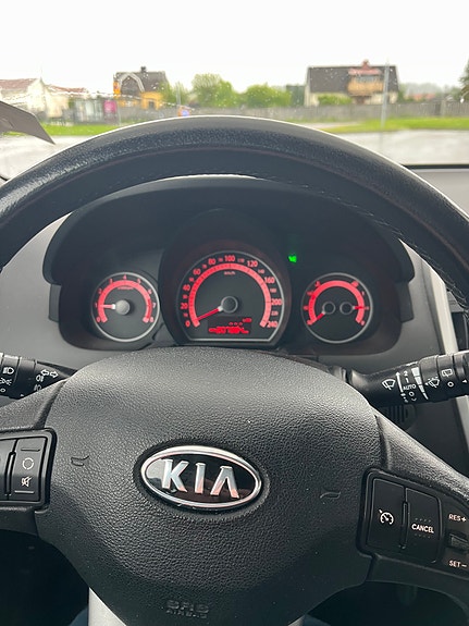 Kia Ceed 3 of 4