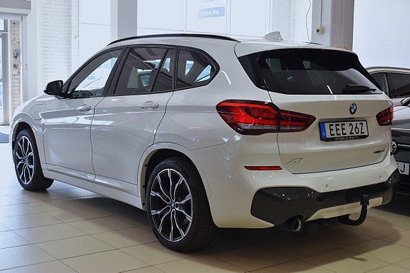 BMW X1 3 of 26