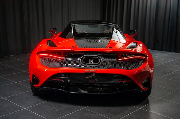 McLaren 750S 5 of 5