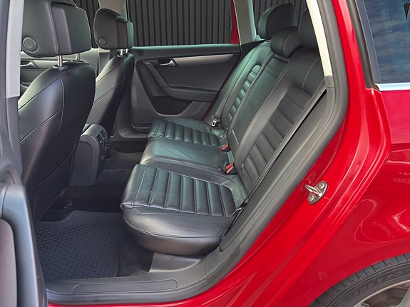Volkswagen Passat 14 of 20