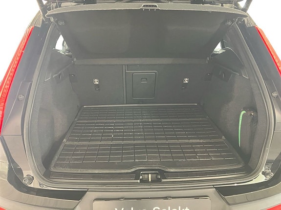 Volvo XC40 14 of 15