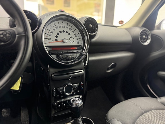 MINI Countryman Cooper D 11 of 14