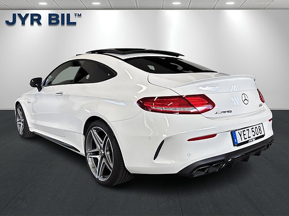 Mercedes-Benz AMG GT Black Series 4 of 5