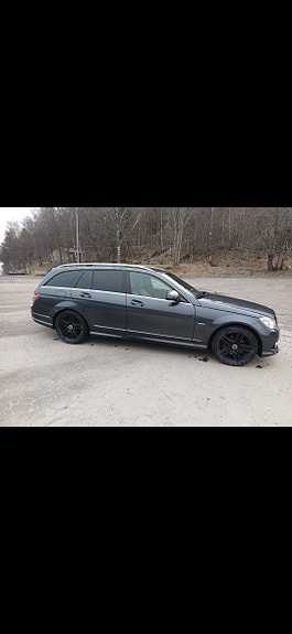 Mercedes-Benz C180 3 of 5
