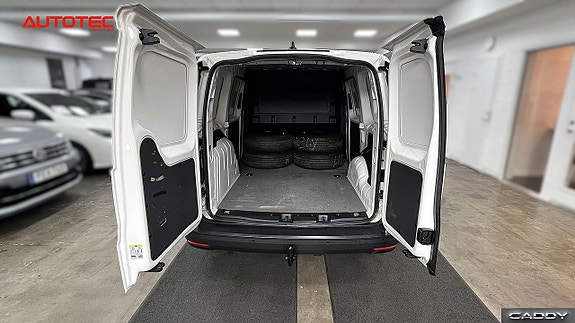 Volkswagen Caddy Maxi 10 of 18