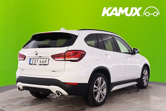 BMW X1 4 of 5