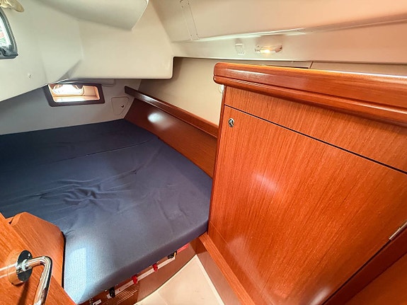 Beneteau Oceanis 343 | 2008 10 of 12