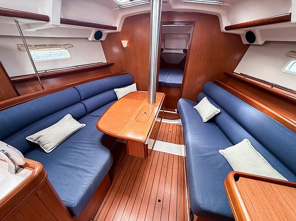 Beneteau Oceanis 343 | 2008 9 of 12