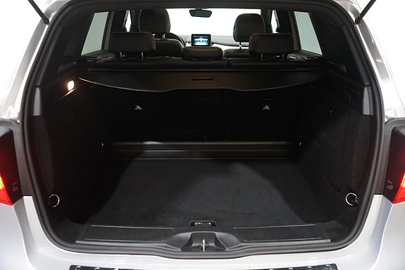 Mercedes-Benz B180 d 10 of 11