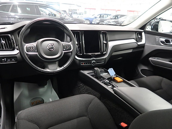 Volvo XC60 18 of 30