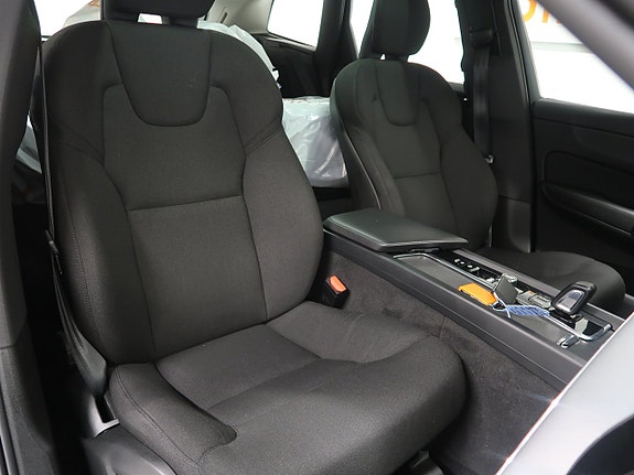 Volvo XC60 21 of 30