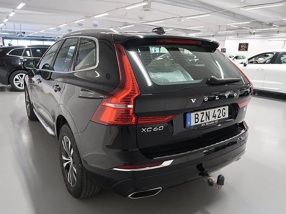 Volvo XC60 8 of 30