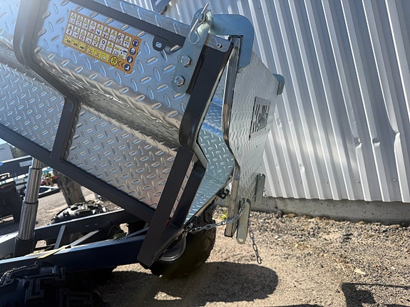 -- Tippvagn ATV 1420 kg / Elhydraulisk tipp 10 of 14