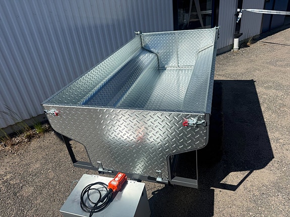 -- Tippvagn ATV 1420 kg / Elhydraulisk tipp 4 of 14