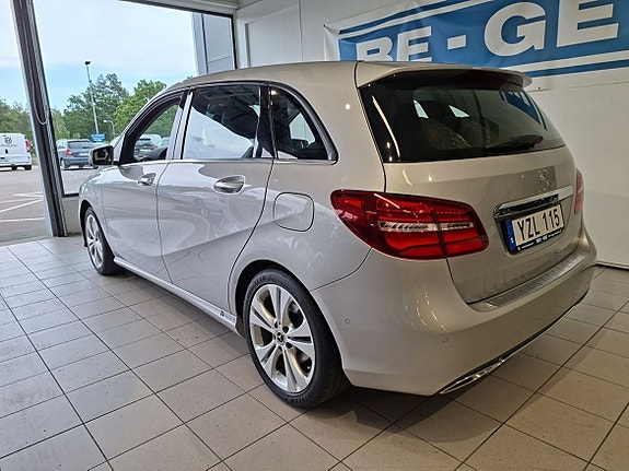 Mercedes-Benz B160 d 3 of 5