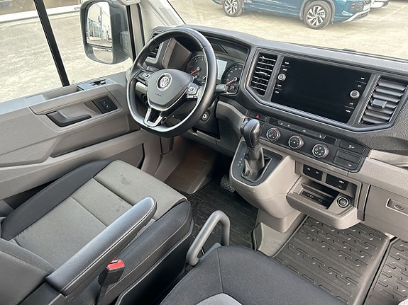 Volkswagen Crafter 35 12 of 21